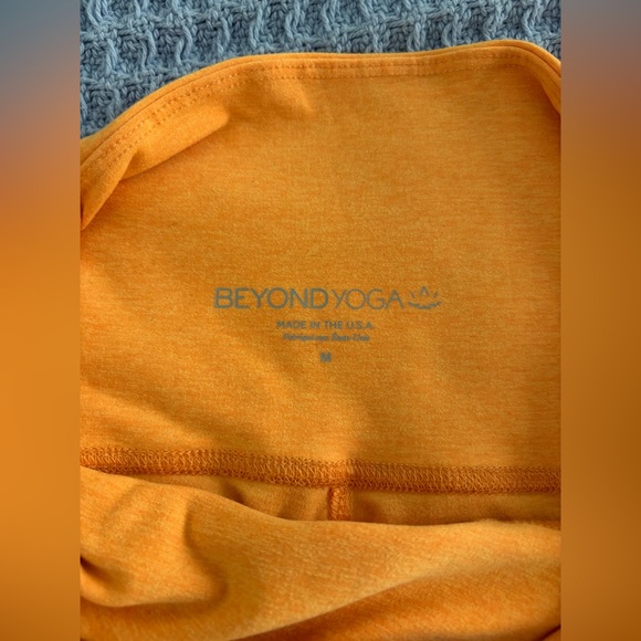Beyond Yoga orange set spacedye - Picture 2 of 4